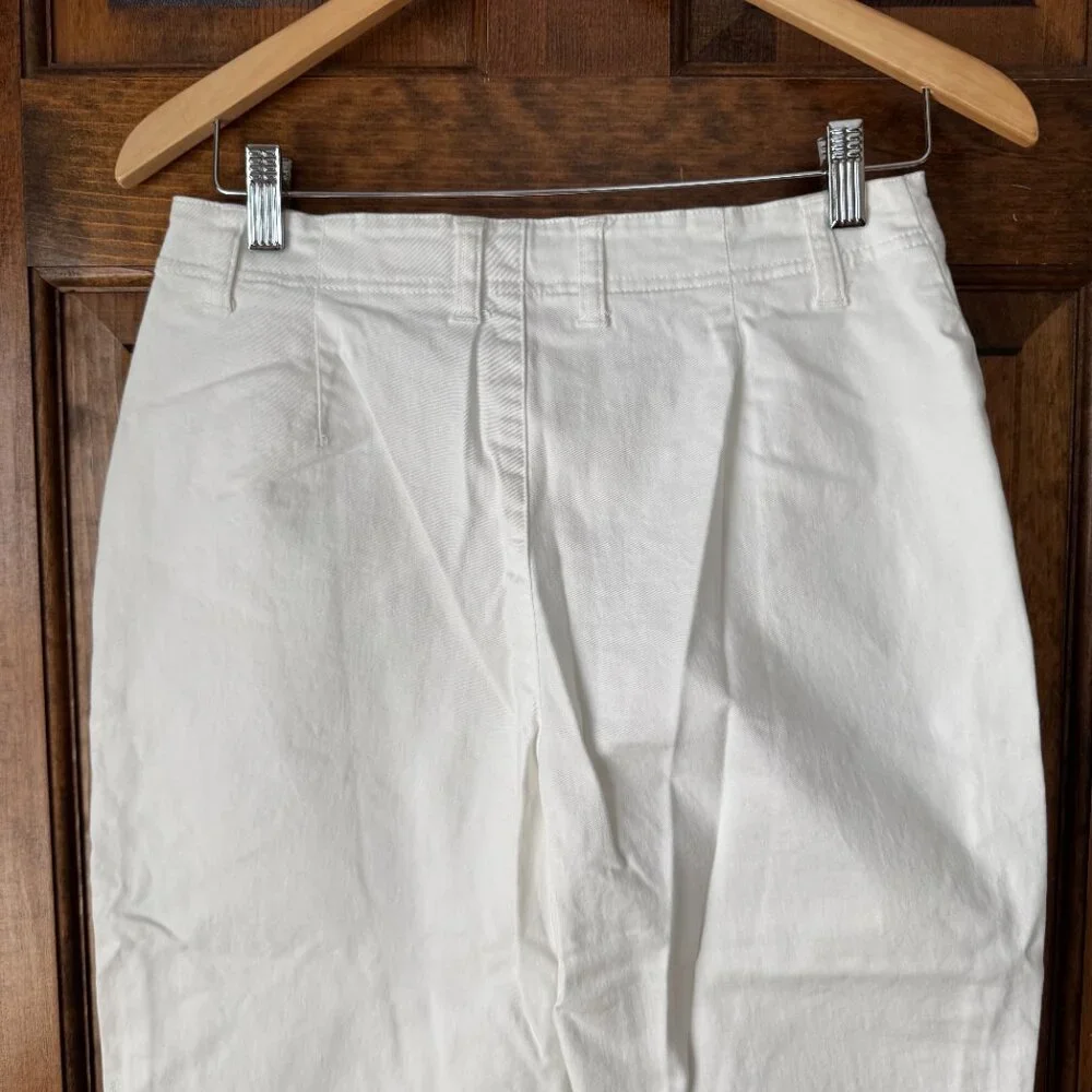 Gloria Vanderbilt 12 line loops
